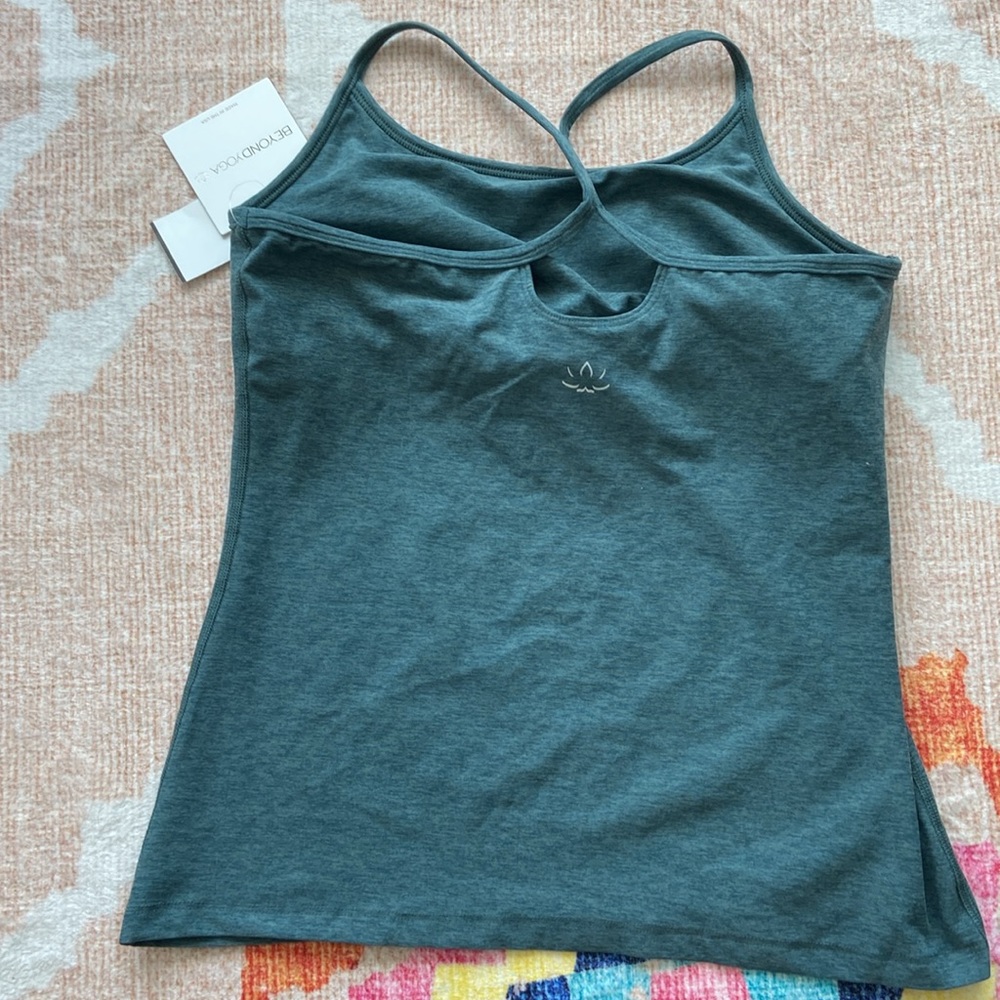 NWT Beyond Yoga Space Dye Slim Racerback Cami - SD4550. Size: Extra Large - Picture 2 of 8